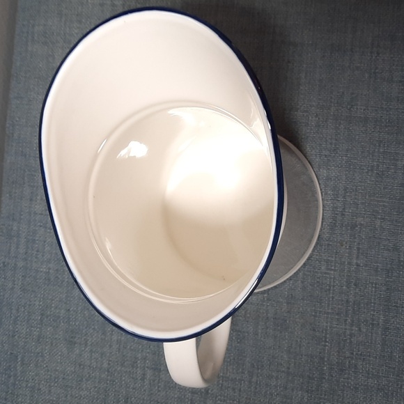 Pitcher Vase Jug White Ceramic Porcelain Blue Edge Simple Montana Rustic New - Picture 6 of 7